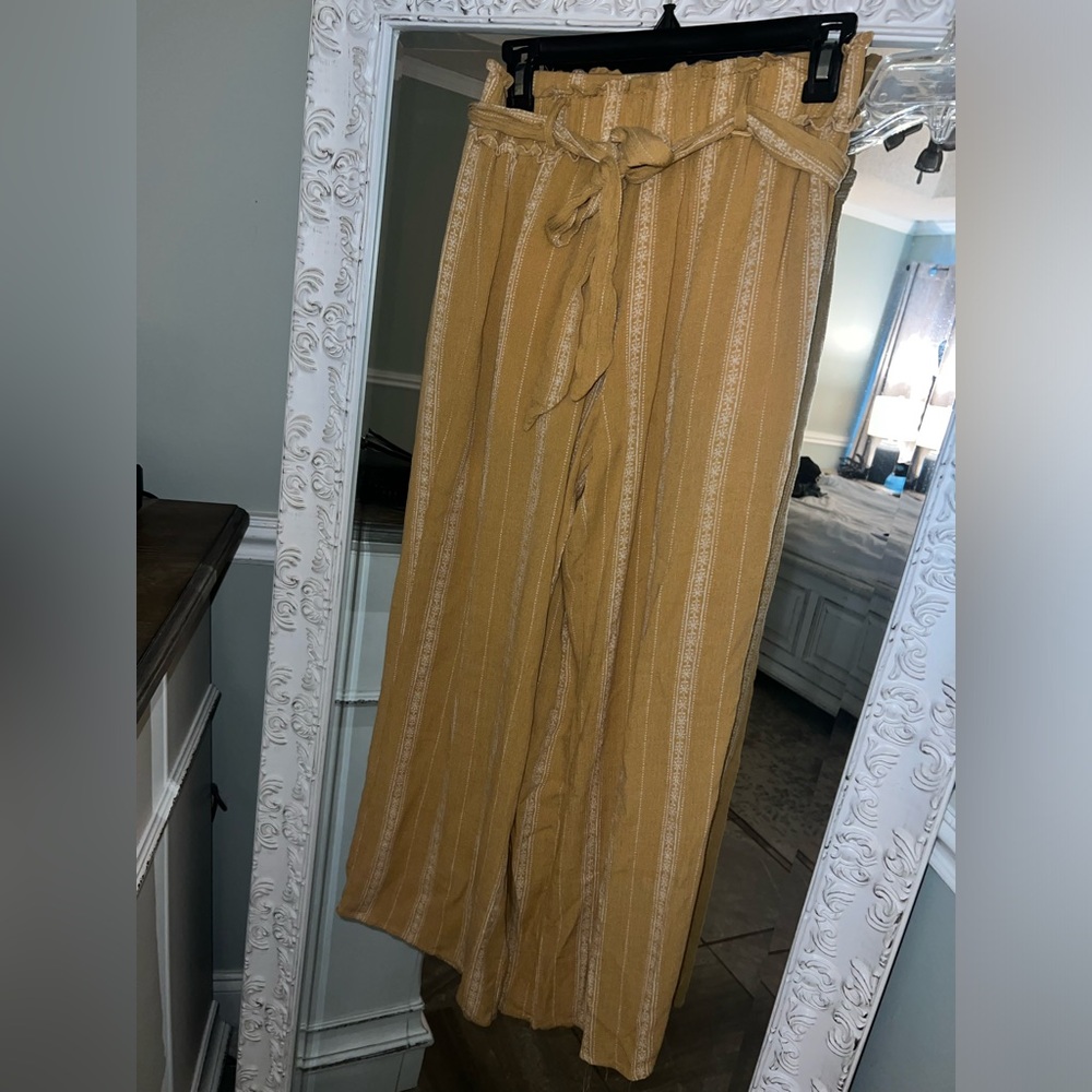 Linen pants .